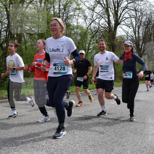 12.04.2026 - 45. Internationalen Wilhelmsburger Insellauf Yannick Fuchs http://msf.ph/oto/9504427 12.04.2026 12:53:08 Laufen 120, 4128, 2735, 226, 4023, 4875, 2939, 2938 meine-sportfotos.de