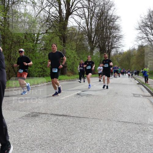 12.04.2026 - 45. Internationalen Wilhelmsburger Insellauf Yannick Fuchs http://msf.ph/oto/9504432 12.04.2026 12:53:09 Laufen 4875, 4323, 4805, 2939, 2938 meine-sportfotos.de