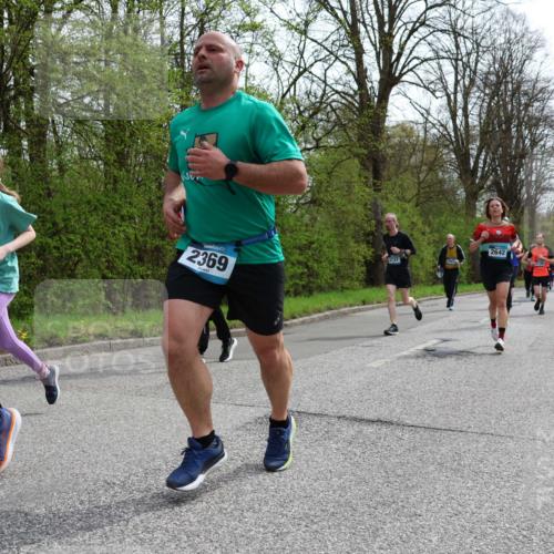 12.04.2026 - 45. Internationalen Wilhelmsburger Insellauf Yannick Fuchs http://msf.ph/oto/9504493 12.04.2026 12:53:20 Laufen 2369, 2642, 3737 meine-sportfotos.de