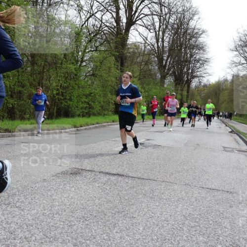 12.04.2026 - 45. Internationalen Wilhelmsburger Insellauf Yannick Fuchs http://msf.ph/oto/9504548 12.04.2026 12:53:31 Laufen 4041, 125, 501, 3454 meine-sportfotos.de