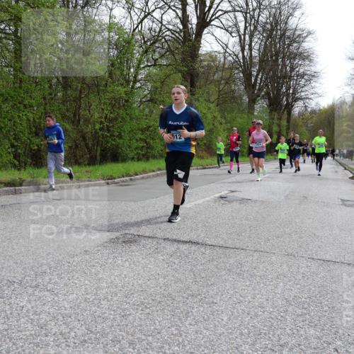 12.04.2026 - 45. Internationalen Wilhelmsburger Insellauf Yannick Fuchs http://msf.ph/oto/9504550 12.04.2026 12:53:31 Laufen 5067, 912, 3454 meine-sportfotos.de