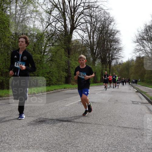 12.04.2026 - 45. Internationalen Wilhelmsburger Insellauf Yannick Fuchs http://msf.ph/oto/9504568 12.04.2026 12:53:36 Laufen 515, 453 meine-sportfotos.de
