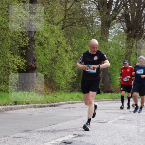 12.04.2026 - 45. Internationalen Wilhelmsburger Insellauf Yannick Fuchs http://msf.ph/oto/9504578 12.04.2026 12:53:38 Laufen 250, 5412, 2069 meine-sportfotos.de