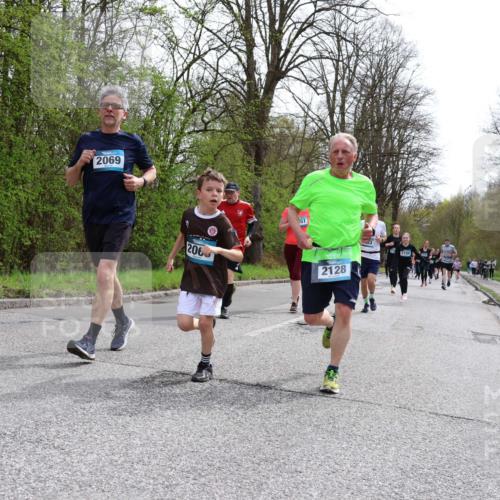 12.04.2026 - 45. Internationalen Wilhelmsburger Insellauf Yannick Fuchs http://msf.ph/oto/9504603 12.04.2026 12:53:43 Laufen 2069, 2066, 57, 2128, 5104 meine-sportfotos.de
