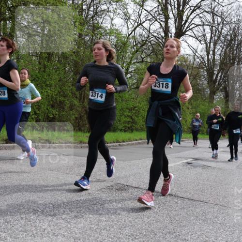 12.04.2026 - 45. Internationalen Wilhelmsburger Insellauf Yannick Fuchs http://msf.ph/oto/9504640 12.04.2026 12:53:50 Laufen 5828, 5, 3314, 3318, 4247, 4997 meine-sportfotos.de