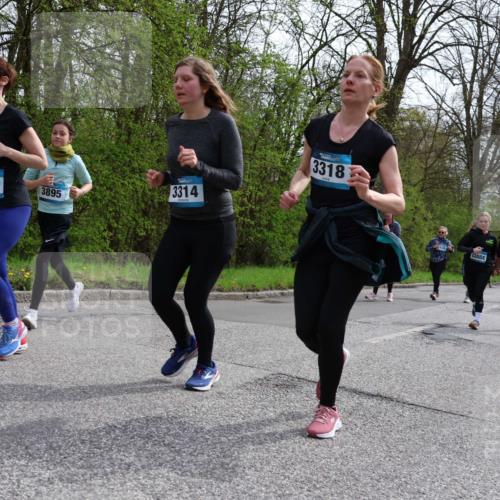 12.04.2026 - 45. Internationalen Wilhelmsburger Insellauf Yannick Fuchs http://msf.ph/oto/9504641 12.04.2026 12:53:50 Laufen 5828, 3895, 3314, 3318, 4997, 424, 281 meine-sportfotos.de