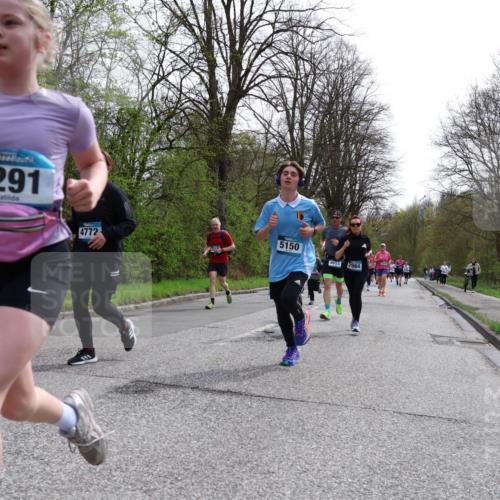 12.04.2026 - 45. Internationalen Wilhelmsburger Insellauf Yannick Fuchs http://msf.ph/oto/9504666 12.04.2026 12:53:55 Laufen 2291, 4772, 5150, 4653, 2984 meine-sportfotos.de