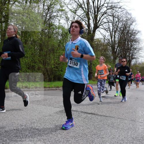 12.04.2026 - 45. Internationalen Wilhelmsburger Insellauf Yannick Fuchs http://msf.ph/oto/9504670 12.04.2026 12:53:56 Laufen 5150, 5083, 5516, 4, 2984 meine-sportfotos.de