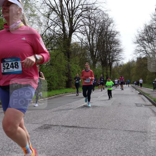 12.04.2026 - 45. Internationalen Wilhelmsburger Insellauf Yannick Fuchs http://msf.ph/oto/9504700 12.04.2026 12:54:01 Laufen 5248, 5724 meine-sportfotos.de