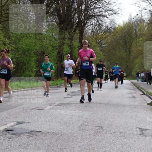 12.04.2026 - 45. Internationalen Wilhelmsburger Insellauf Yannick Fuchs http://msf.ph/oto/9504717 12.04.2026 12:54:05 Laufen 2433, 4354, 5427, 5752, 3136, 3934 meine-sportfotos.de