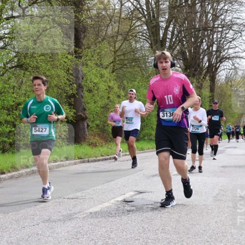 12.04.2026 - 45. Internationalen Wilhelmsburger Insellauf Yannick Fuchs http://msf.ph/oto/9504733 12.04.2026 12:54:08 Laufen 226, 5427, 5752, 10, 313, 3726, 3934, 4765 meine-sportfotos.de