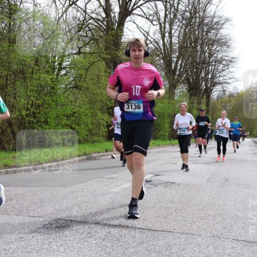 12.04.2026 - 45. Internationalen Wilhelmsburger Insellauf Yannick Fuchs http://msf.ph/oto/9504738 12.04.2026 12:54:09 Laufen 5427, 575, 10, 3136, 3726, 3934, 4765 meine-sportfotos.de