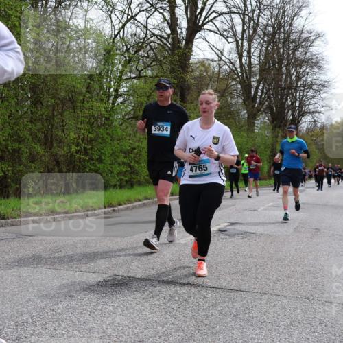 12.04.2026 - 45. Internationalen Wilhelmsburger Insellauf Yannick Fuchs http://msf.ph/oto/9504757 12.04.2026 12:54:13 Laufen 3934, 4765 meine-sportfotos.de