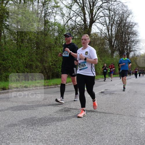 12.04.2026 - 45. Internationalen Wilhelmsburger Insellauf Yannick Fuchs http://msf.ph/oto/9504759 12.04.2026 12:54:13 Laufen 3934, 4765 meine-sportfotos.de