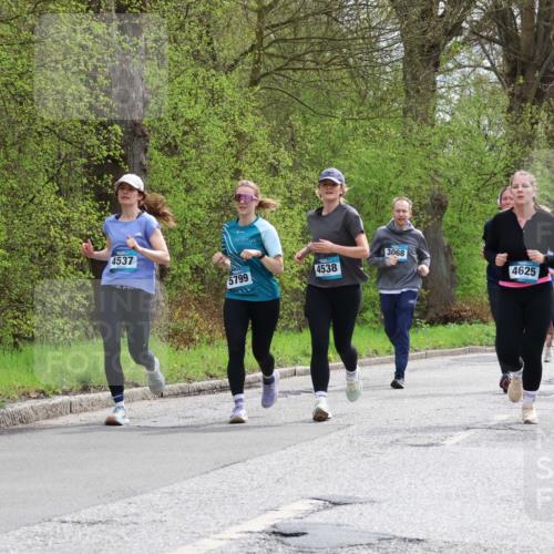 12.04.2026 - 45. Internationalen Wilhelmsburger Insellauf Yannick Fuchs http://msf.ph/oto/9504806 12.04.2026 12:54:22 Laufen 4537, 5799, 4538, 3068, 4625, 4637 meine-sportfotos.de