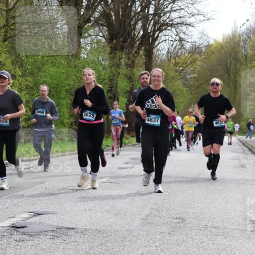 12.04.2026 - 45. Internationalen Wilhelmsburger Insellauf Yannick Fuchs http://msf.ph/oto/9504811 12.04.2026 12:54:23 Laufen 5799, 4536, 3068, 4625, 5106, 4637, 4032 meine-sportfotos.de