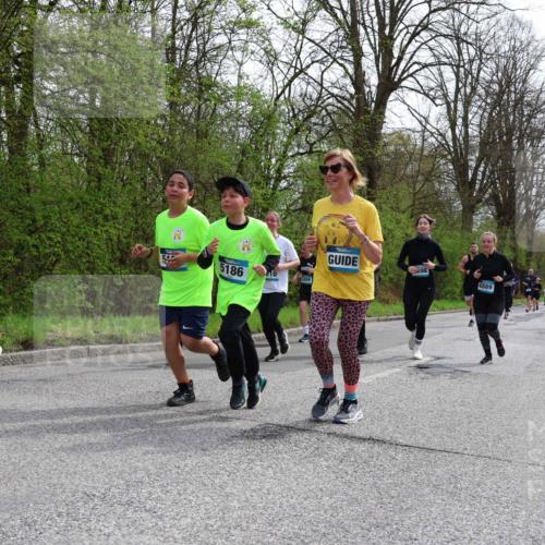 12.04.2026 - 45. Internationalen Wilhelmsburger Insellauf Yannick Fuchs http://msf.ph/oto/9504872 12.04.2026 12:54:34 Laufen 4098, 888, 4889, 5186, 10, 5059 meine-sportfotos.de