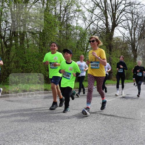 12.04.2026 - 45. Internationalen Wilhelmsburger Insellauf Yannick Fuchs http://msf.ph/oto/9504873 12.04.2026 12:54:35 Laufen 4098, 51, 5186, 610, 4888, 4889 meine-sportfotos.de