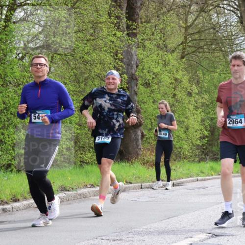 12.04.2026 - 45. Internationalen Wilhelmsburger Insellauf Yannick Fuchs http://msf.ph/oto/9504907 12.04.2026 12:54:41 Laufen 54, 2139, 5140, 2964 meine-sportfotos.de