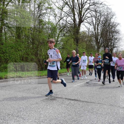12.04.2026 - 45. Internationalen Wilhelmsburger Insellauf Yannick Fuchs http://msf.ph/oto/9505007 12.04.2026 12:55:07 Laufen 5135, 4858, 461, 5137, 2278, 3626, 533, 2185, 5485, 5263 meine-sportfotos.de