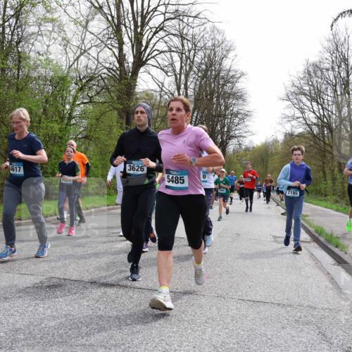 12.04.2026 - 45. Internationalen Wilhelmsburger Insellauf Yannick Fuchs http://msf.ph/oto/9505013 12.04.2026 12:55:08 Laufen 4618, 4617, 5551, 3626, 0, 5485, 2185, 5263 meine-sportfotos.de