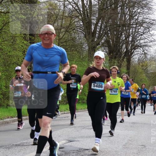 12.04.2026 - 45. Internationalen Wilhelmsburger Insellauf Yannick Fuchs http://msf.ph/oto/9505041 12.04.2026 12:55:14 Laufen 5181, 4123, 3859, 5486, 24, 5765, 2536, 4235, 3954, 4854, 4719 meine-sportfotos.de