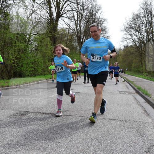 12.04.2026 - 45. Internationalen Wilhelmsburger Insellauf Yannick Fuchs http://msf.ph/oto/9505064 12.04.2026 12:55:19 Laufen 5178, 4719, 4235, 3170 meine-sportfotos.de