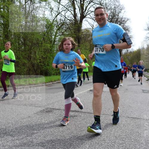 12.04.2026 - 45. Internationalen Wilhelmsburger Insellauf Yannick Fuchs http://msf.ph/oto/9505066 12.04.2026 12:55:19 Laufen 17, 5178, 4719, 3170 meine-sportfotos.de