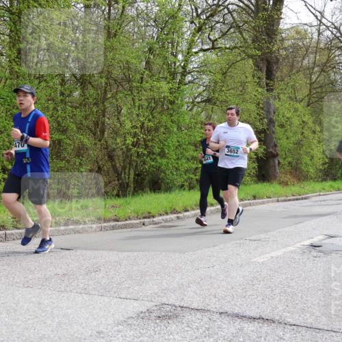 12.04.2026 - 45. Internationalen Wilhelmsburger Insellauf Yannick Fuchs http://msf.ph/oto/9505103 12.04.2026 12:55:27 Laufen 470, 21, 1, 4641, 3652, 3591 meine-sportfotos.de
