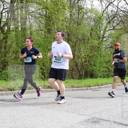 12.04.2026 - 45. Internationalen Wilhelmsburger Insellauf Yannick Fuchs http://msf.ph/oto/9505112 12.04.2026 12:55:29 Laufen 4641, 3652, 3804 meine-sportfotos.de