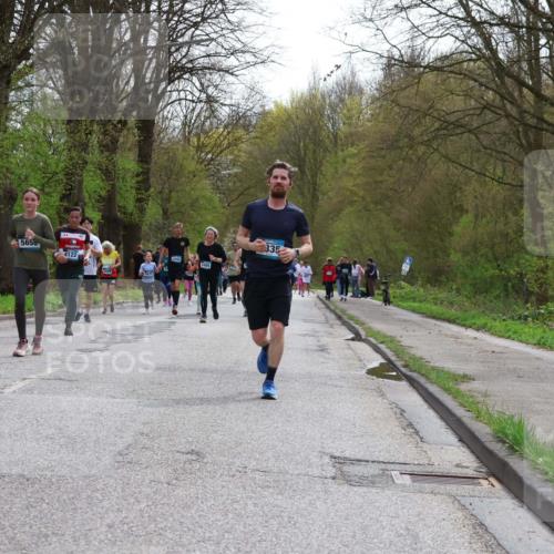 12.04.2026 - 45. Internationalen Wilhelmsburger Insellauf Yannick Fuchs http://msf.ph/oto/9505128 12.04.2026 12:55:33 Laufen 278, 5683, 5658, 4122, 3489, 335 meine-sportfotos.de