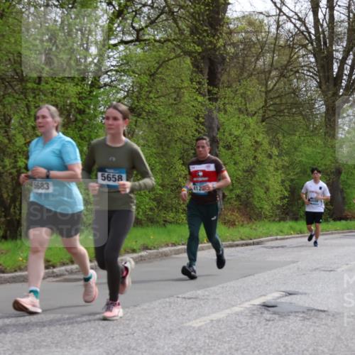 12.04.2026 - 45. Internationalen Wilhelmsburger Insellauf Yannick Fuchs http://msf.ph/oto/9505146 12.04.2026 12:55:37 Laufen 5658, 5683, 412, 4650, 3489 meine-sportfotos.de