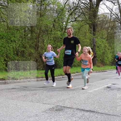 12.04.2026 - 45. Internationalen Wilhelmsburger Insellauf Yannick Fuchs http://msf.ph/oto/9505185 12.04.2026 12:55:45 Laufen 5077, 4886, 5072, 5677, 4797 meine-sportfotos.de