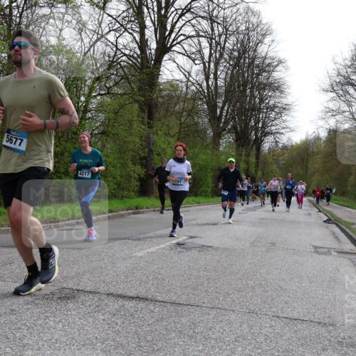12.04.2026 - 45. Internationalen Wilhelmsburger Insellauf Yannick Fuchs http://msf.ph/oto/9505205 12.04.2026 12:55:49 Laufen 5677, 4217 meine-sportfotos.de