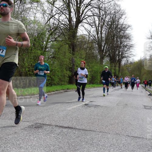 12.04.2026 - 45. Internationalen Wilhelmsburger Insellauf Yannick Fuchs http://msf.ph/oto/9505206 12.04.2026 12:55:49 Laufen 5677, 4217, 4797 meine-sportfotos.de
