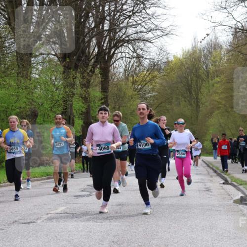 12.04.2026 - 45. Internationalen Wilhelmsburger Insellauf Yannick Fuchs http://msf.ph/oto/9505220 12.04.2026 12:55:52 Laufen 466, 5859, 13, 4821, 409944, 4100, 2584, 5165 meine-sportfotos.de