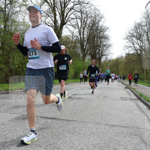12.04.2026 - 45. Internationalen Wilhelmsburger Insellauf Yannick Fuchs http://msf.ph/oto/9505259 12.04.2026 12:56:01 Laufen 4273, 4133, 5564 meine-sportfotos.de
