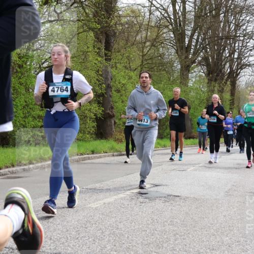 12.04.2026 - 45. Internationalen Wilhelmsburger Insellauf Yannick Fuchs http://msf.ph/oto/9505271 12.04.2026 12:56:03 Laufen 4, 4764, 5735, 4413, 5599, 2412, 2508, 4373, 5428 meine-sportfotos.de