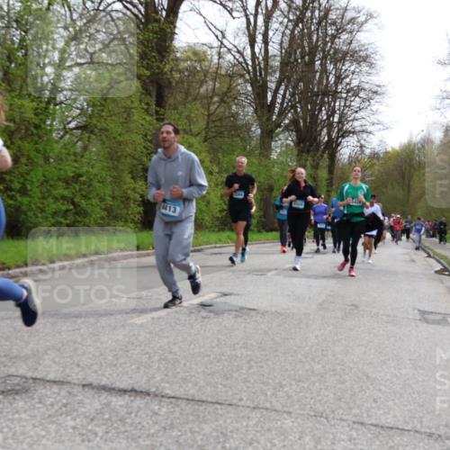 12.04.2026 - 45. Internationalen Wilhelmsburger Insellauf Yannick Fuchs http://msf.ph/oto/9505274 12.04.2026 12:56:04 Laufen 4764, 4413, 2508 meine-sportfotos.de