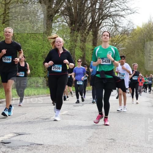 12.04.2026 - 45. Internationalen Wilhelmsburger Insellauf Yannick Fuchs http://msf.ph/oto/9505277 12.04.2026 12:56:05 Laufen 4951, 5599, 5448, 2508, 4373, 5428, 198, 2478, 5208 meine-sportfotos.de