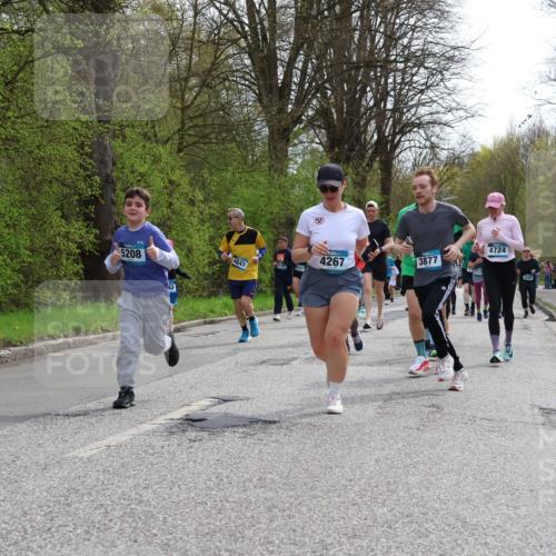 12.04.2026 - 45. Internationalen Wilhelmsburger Insellauf Yannick Fuchs http://msf.ph/oto/9505330 12.04.2026 12:56:16 Laufen 4843, 5208, 4724, 4267, 3877, 512, 4260 meine-sportfotos.de