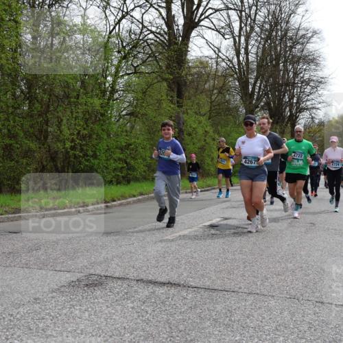 12.04.2026 - 45. Internationalen Wilhelmsburger Insellauf Yannick Fuchs http://msf.ph/oto/9505333 12.04.2026 12:56:16 Laufen 520, 4842, 4722, 4724, 041, 4267 meine-sportfotos.de