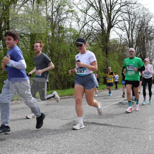 12.04.2026 - 45. Internationalen Wilhelmsburger Insellauf Yannick Fuchs http://msf.ph/oto/9505342 12.04.2026 12:56:18 Laufen 4267, 4843, 4722, 144724, 4351 meine-sportfotos.de