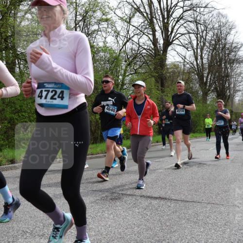 12.04.2026 - 45. Internationalen Wilhelmsburger Insellauf Yannick Fuchs http://msf.ph/oto/9505353 12.04.2026 12:56:19 Laufen 723, 4724, 4640, 4514, 4351, 5123 meine-sportfotos.de