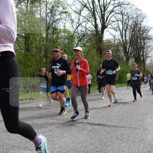 12.04.2026 - 45. Internationalen Wilhelmsburger Insellauf Yannick Fuchs http://msf.ph/oto/9505354 12.04.2026 12:56:20 Laufen 4724, 4842, 46, 354, 4514, 4351, 5123 meine-sportfotos.de