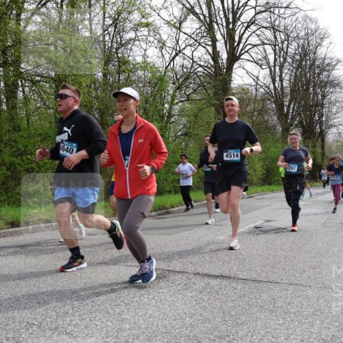 12.04.2026 - 45. Internationalen Wilhelmsburger Insellauf Yannick Fuchs http://msf.ph/oto/9505356 12.04.2026 12:56:20 Laufen 4514, 4640, 4351, 5123 meine-sportfotos.de