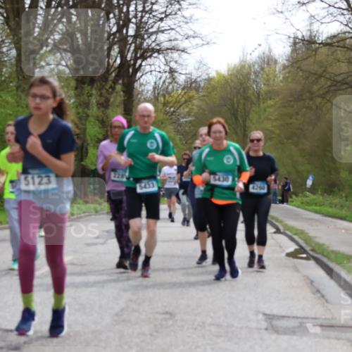 12.04.2026 - 45. Internationalen Wilhelmsburger Insellauf Yannick Fuchs http://msf.ph/oto/9505364 12.04.2026 12:56:22 Laufen 1729, 5123, 5433, 5430, 4260 meine-sportfotos.de