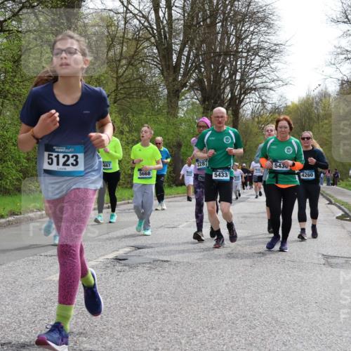 12.04.2026 - 45. Internationalen Wilhelmsburger Insellauf Yannick Fuchs http://msf.ph/oto/9505371 12.04.2026 12:56:23 Laufen 5123, 5667, 5668, 2287, 5433, 543, 4260 meine-sportfotos.de