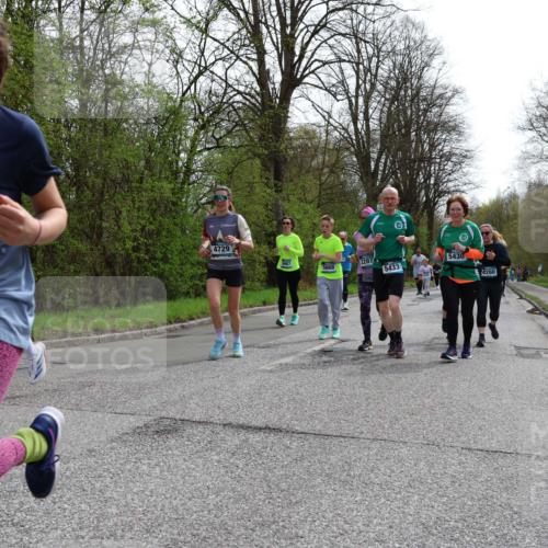 12.04.2026 - 45. Internationalen Wilhelmsburger Insellauf Yannick Fuchs http://msf.ph/oto/9505376 12.04.2026 12:56:23 Laufen 5123, 4729, 2287, 5430, 5668, 5433, 4260 meine-sportfotos.de