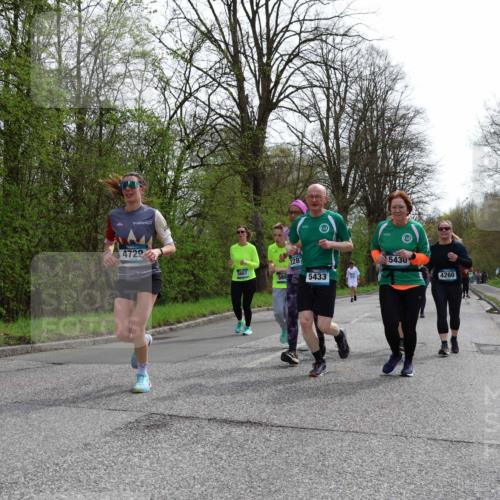 12.04.2026 - 45. Internationalen Wilhelmsburger Insellauf Yannick Fuchs http://msf.ph/oto/9505380 12.04.2026 12:56:24 Laufen 21, 4729, 2287, 5430, 5667, 566, 5433, 4260 meine-sportfotos.de